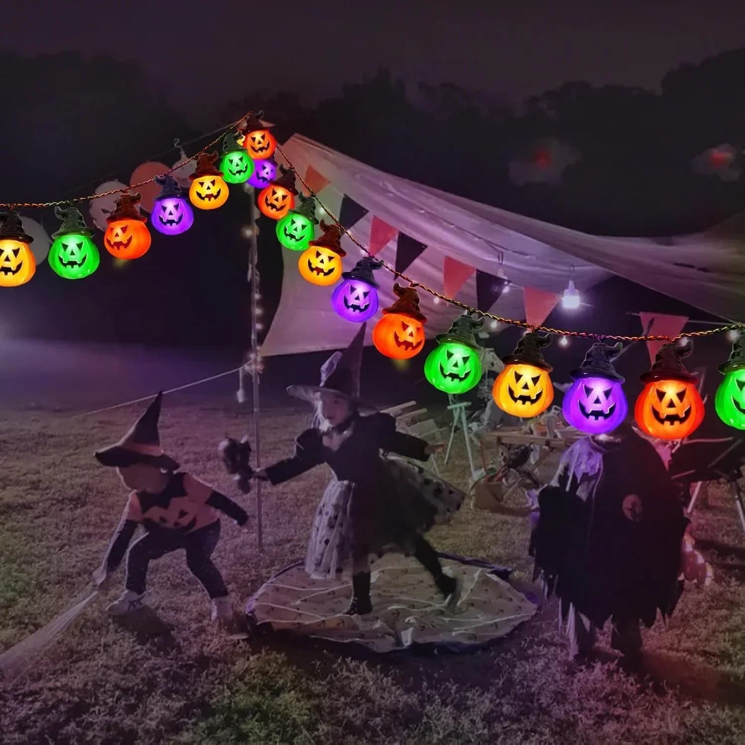 Fargerike Halloween-lys: Gresskar, heksahatt og spøkelseansikt